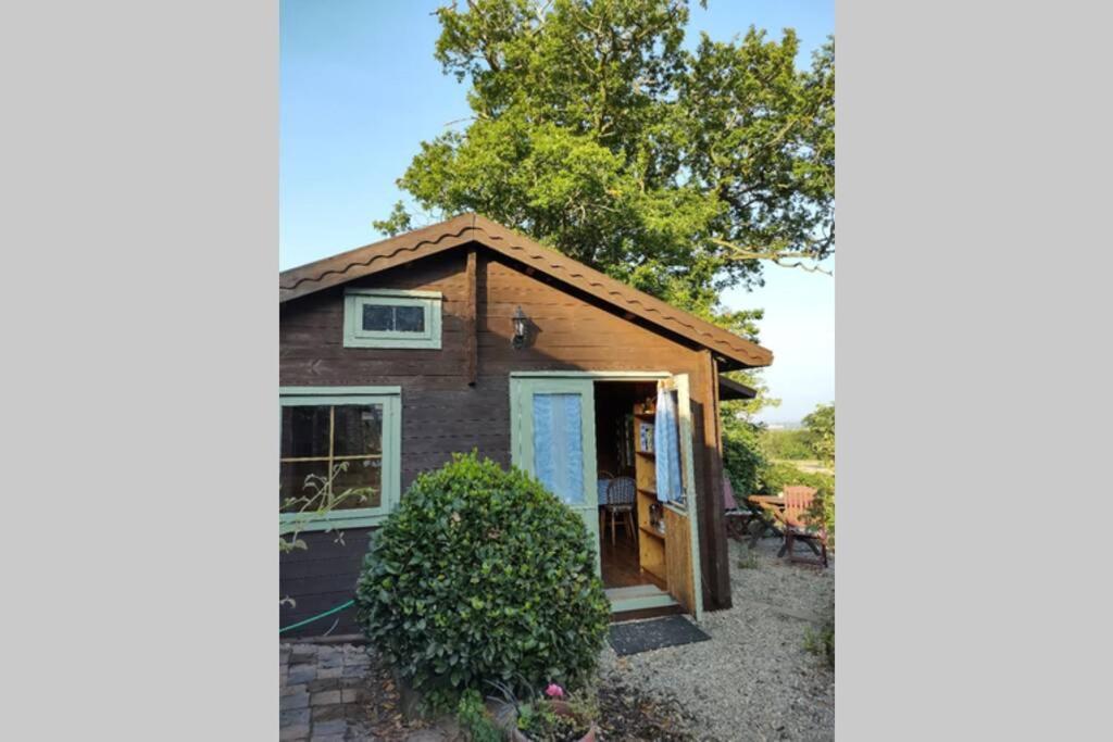 Self catering garden lodge Ludlow Buitenkant foto